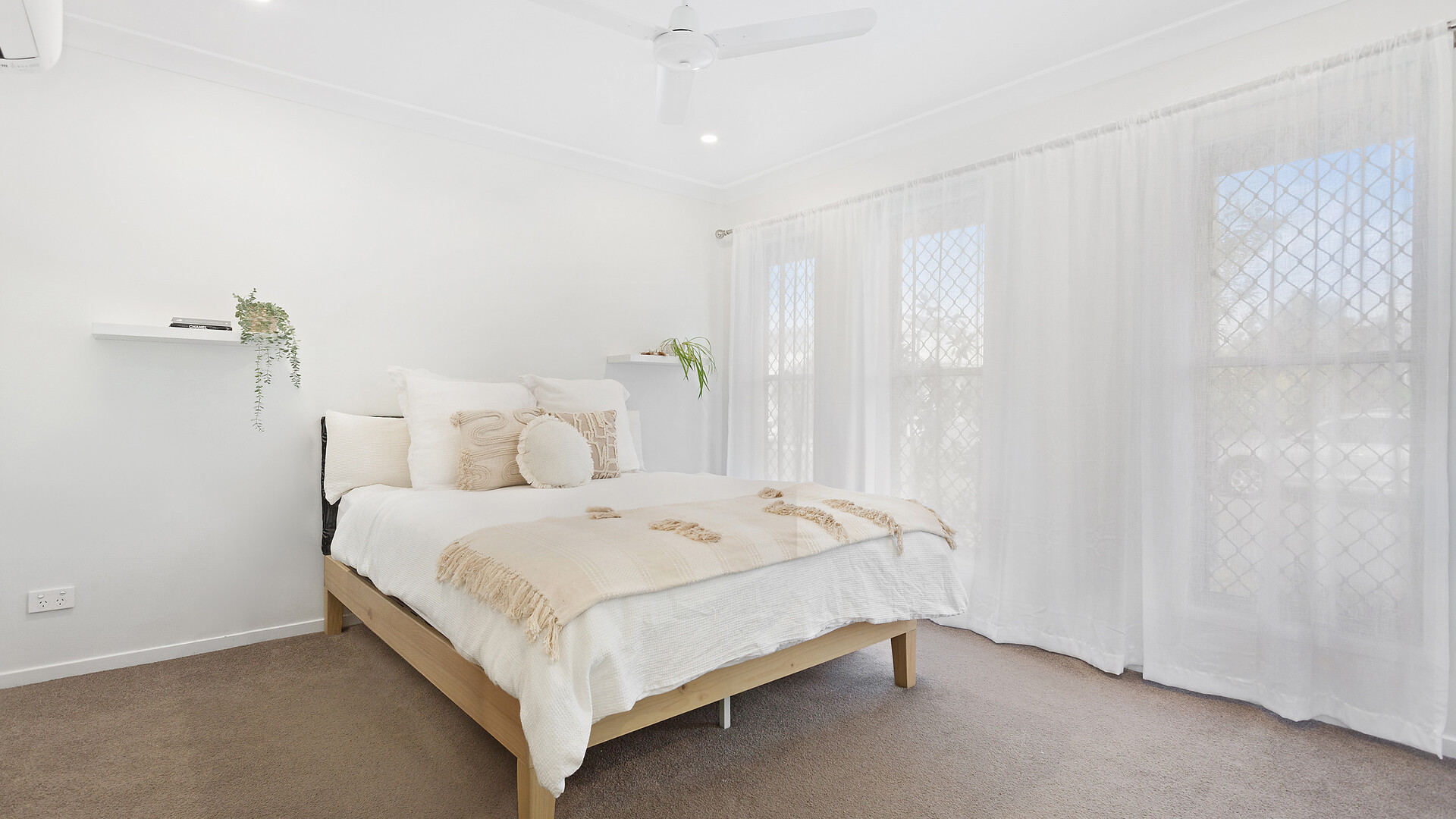 Sold - 96 Olivia Crescent - New Property in Nirimba - Real Estate by Phil Hermans