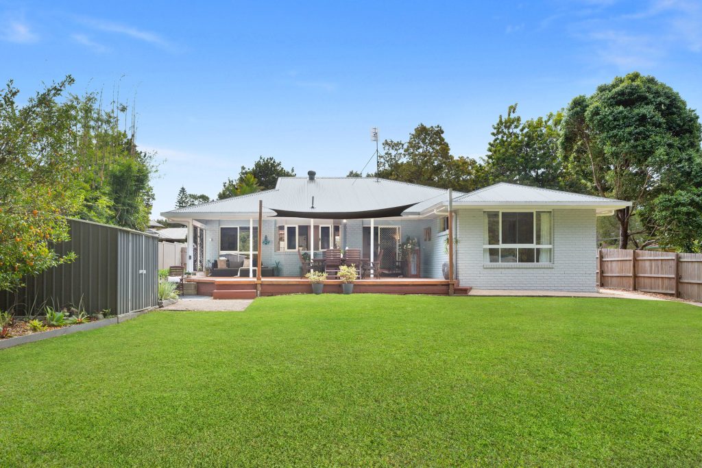 18 Dana Close, Glass House Mountains QLD 4518 - photo 15