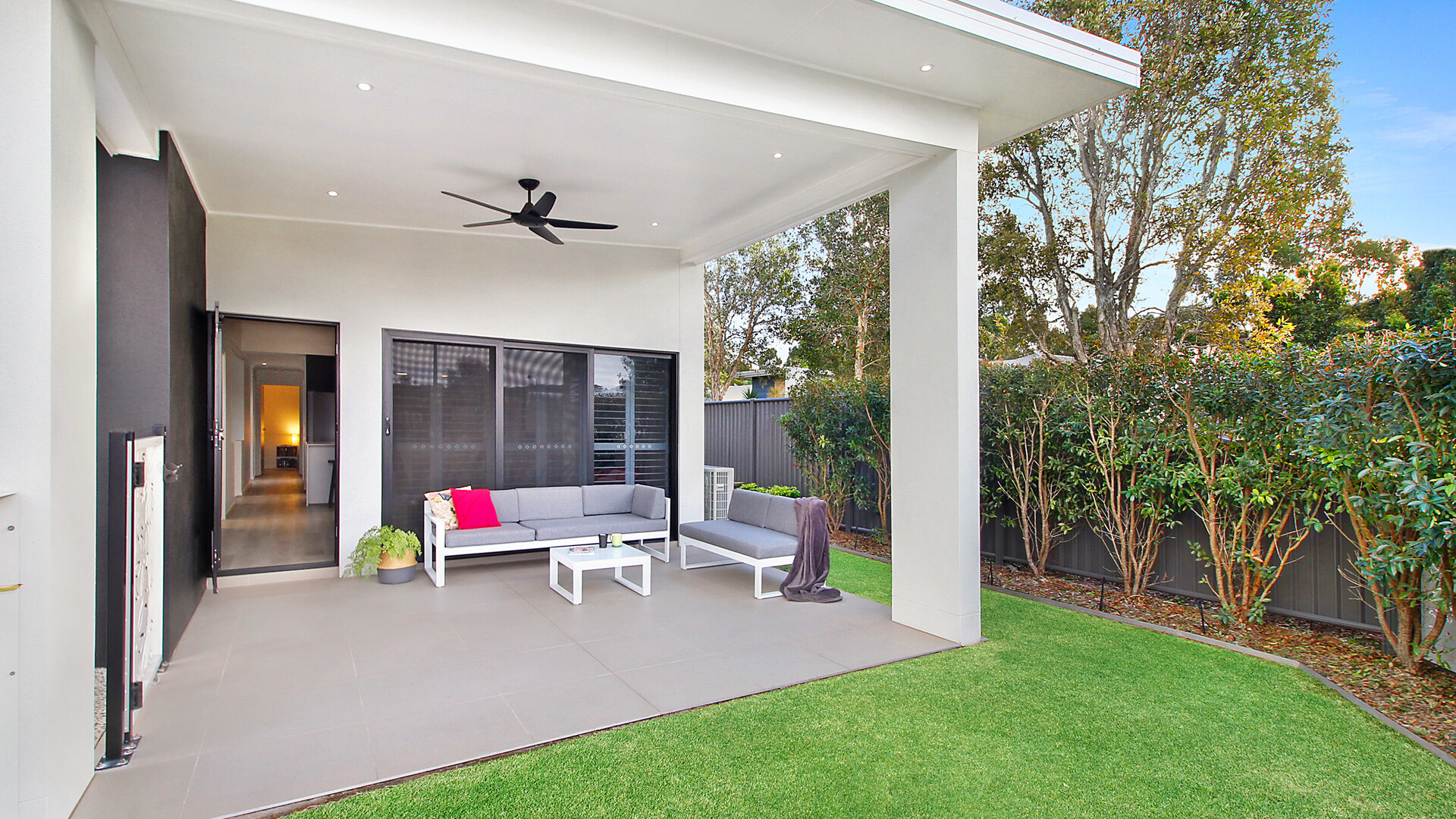 17 Sunshine Crescent, Caloundra West QLD 4551 - photo 4