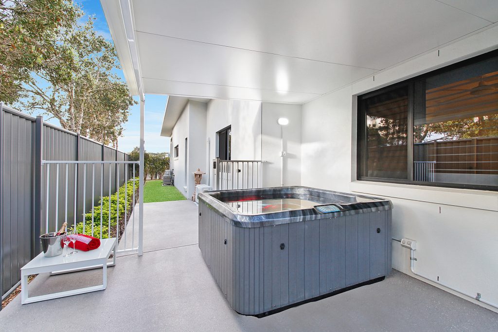17 Sunshine Crescent, Caloundra West QLD 4551 - photo 7