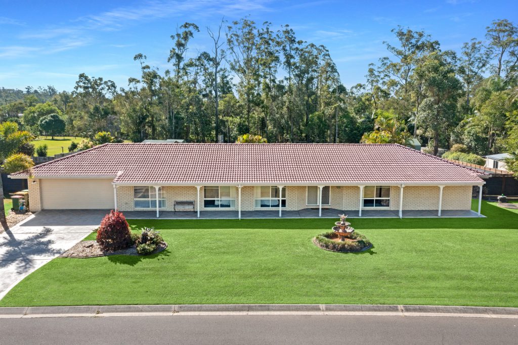 18 Wattlebird Place, Landsborough QLD 4550 - photo 2