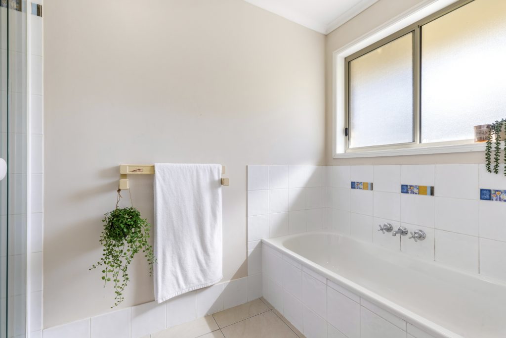 18 Wattlebird Place, Landsborough QLD 4550 - photo 14