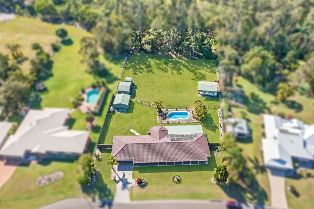 18 Wattlebird Place, Landsborough QLD 4550 - photo 4