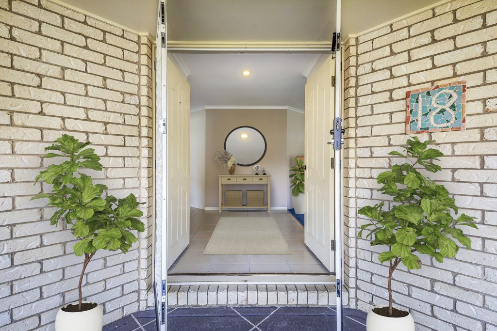 18 Wattlebird Place, Landsborough QLD 4550 - photo 6