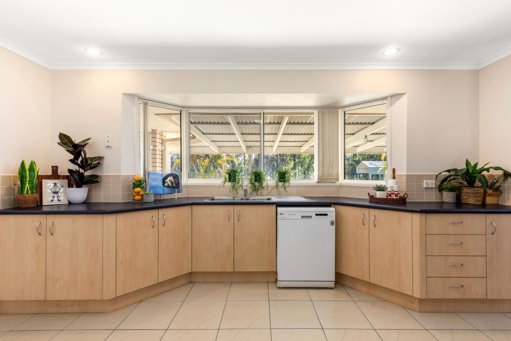 18 Wattlebird Place, Landsborough QLD 4550 - photo 9