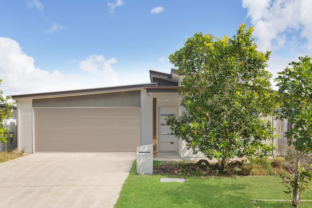 22 Chestnut Crescent, Caloundra West QLD 4551 - photo 3