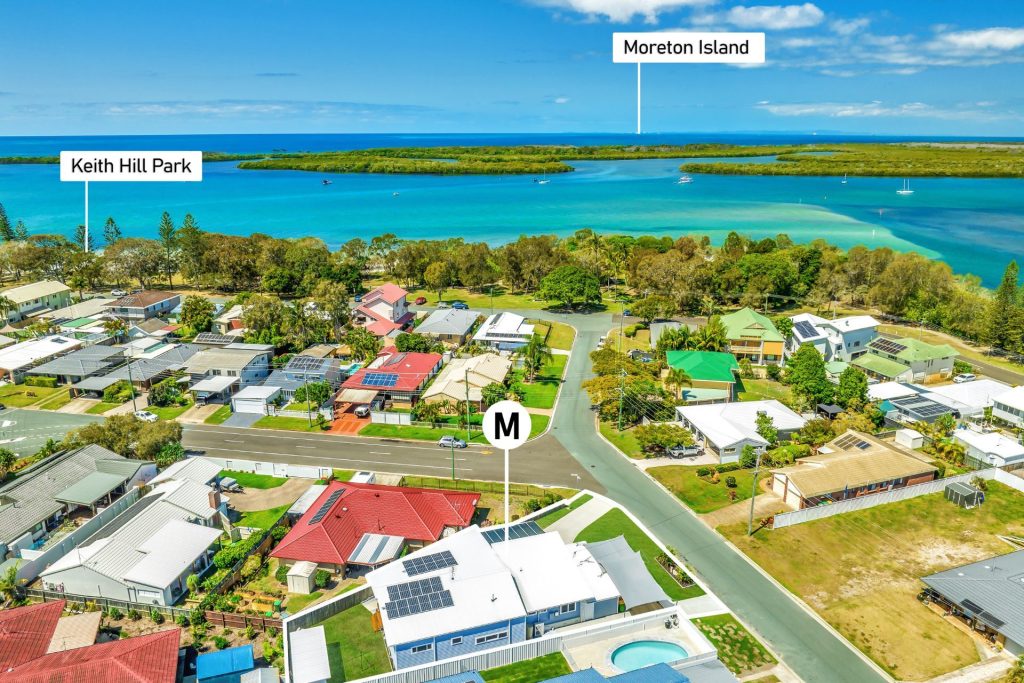 1 Booker Parade, Golden Beach QLD 4551 - photo 2