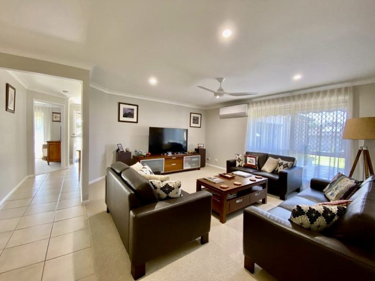 38 Allan Avenue, Glass House Mountains QLD 4518 - photo 7