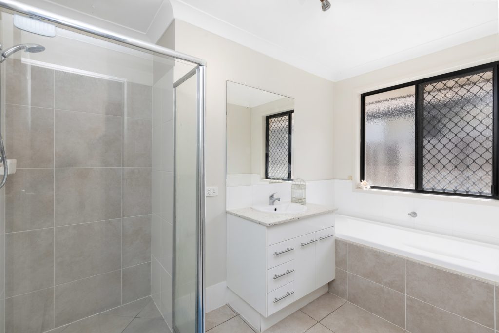 7 Whistler Place, Beerwah QLD 4519 - photo 15