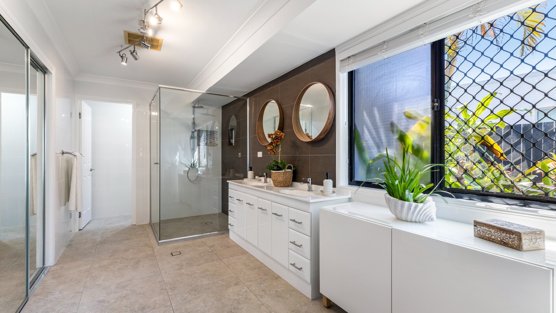 10 Hayman Street, Kawana Island QLD 4575 - photo 14