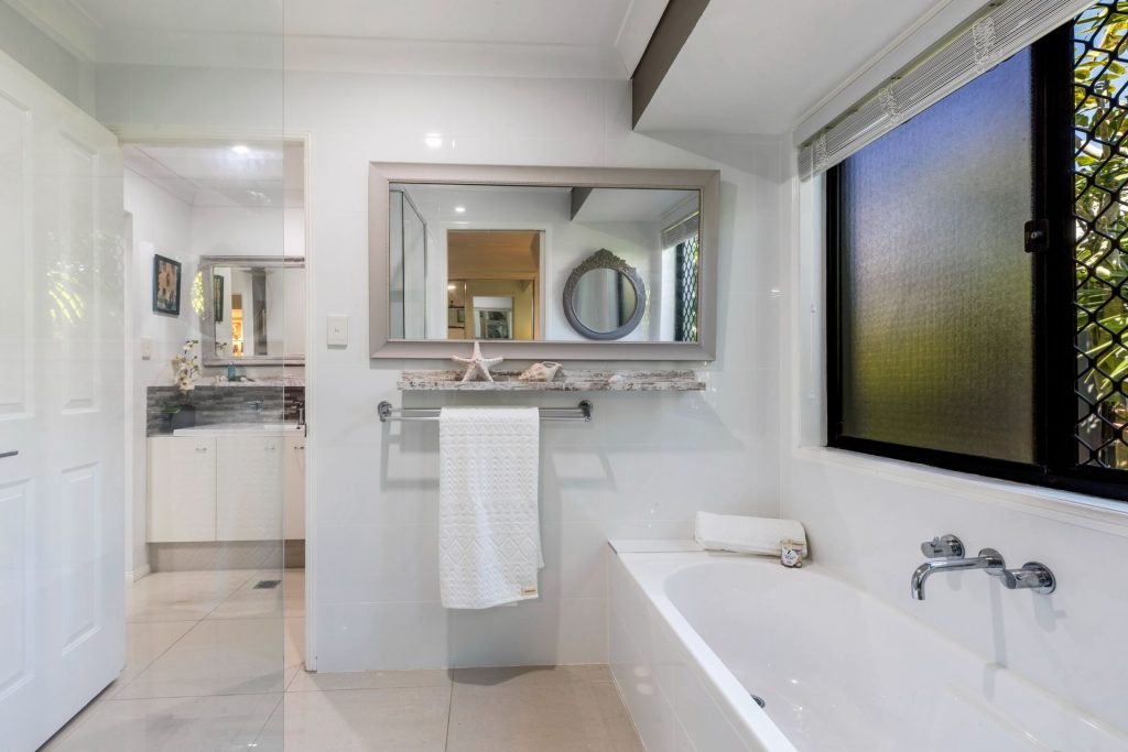 10 Hayman Street, Kawana Island QLD 4575 - photo 17