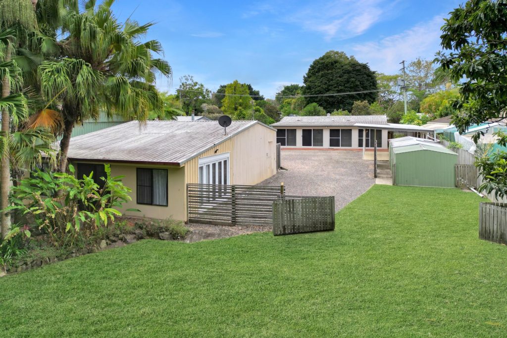 7 Coochin Hills Drive, Beerwah QLD 4519 - photo 3