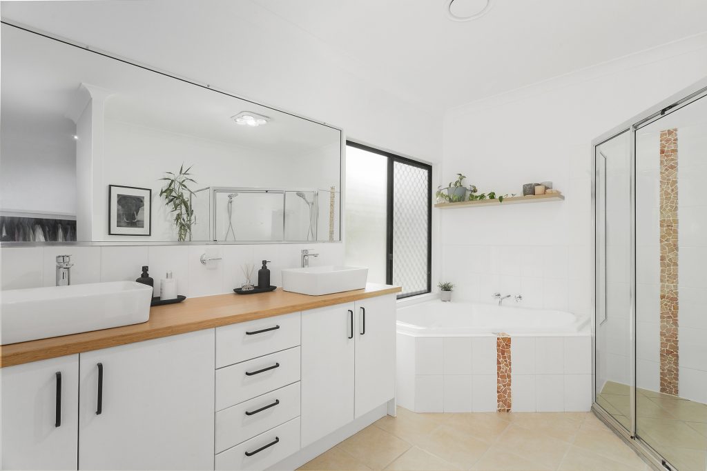 15 Julia Court, Glass House Mountains QLD 4518 - photo 11