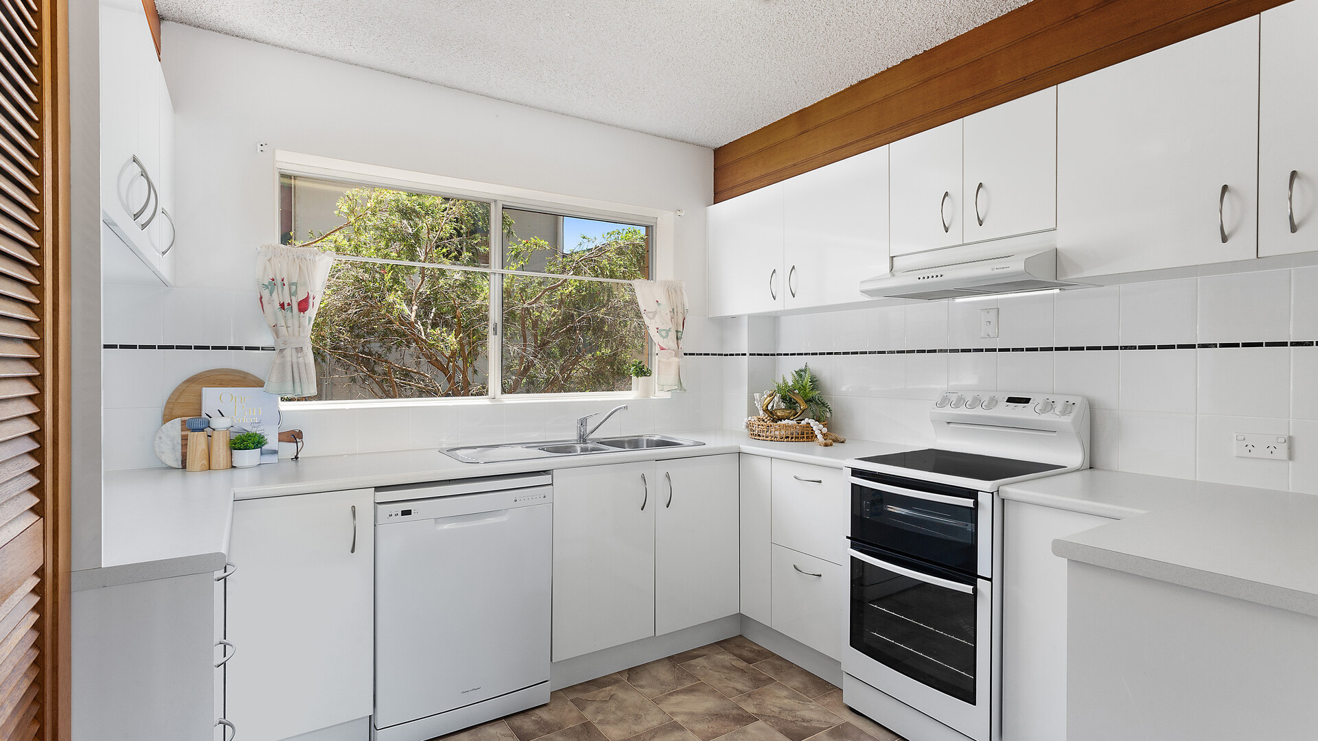 2/25 Cooma Terrace, Caloundra QLD 4551 - photo 3
