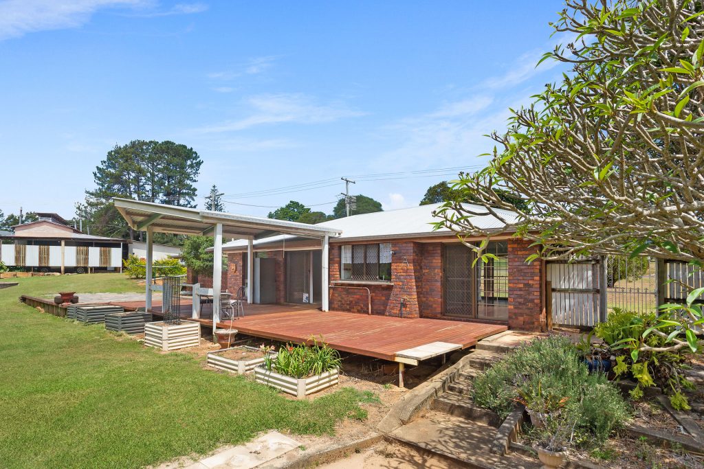 1 Peters Road, Glass House Mountains QLD 4518 - photo 3