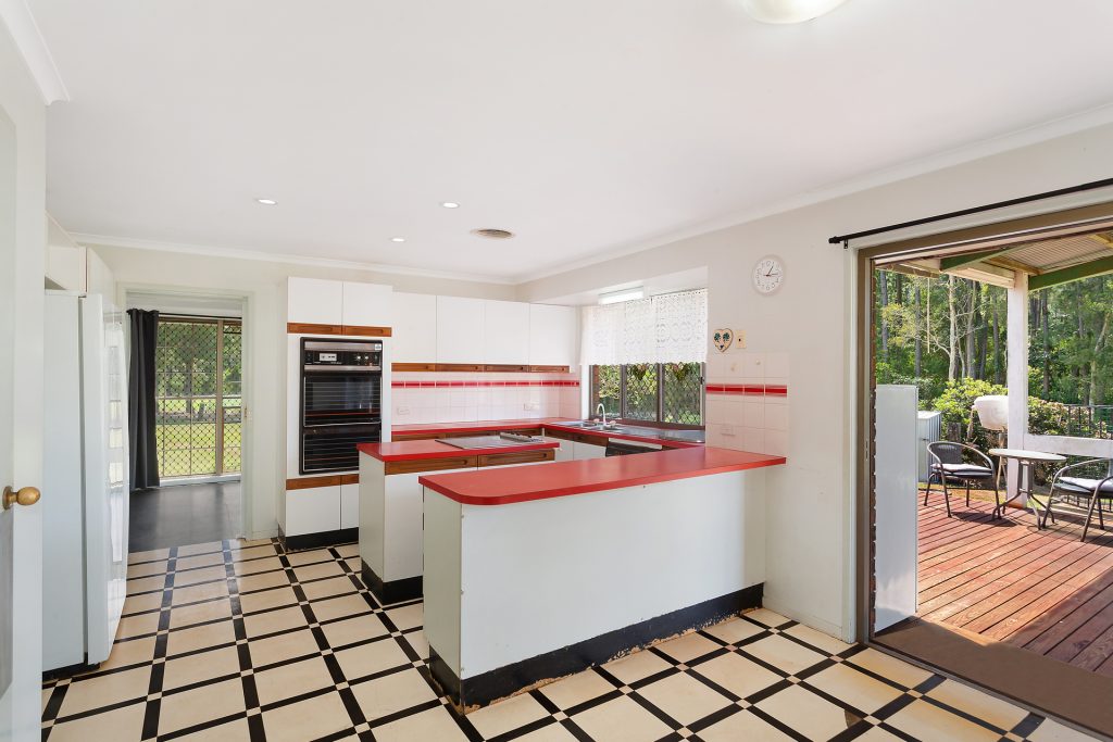 1 Peters Road, Glass House Mountains QLD 4518 - photo 4