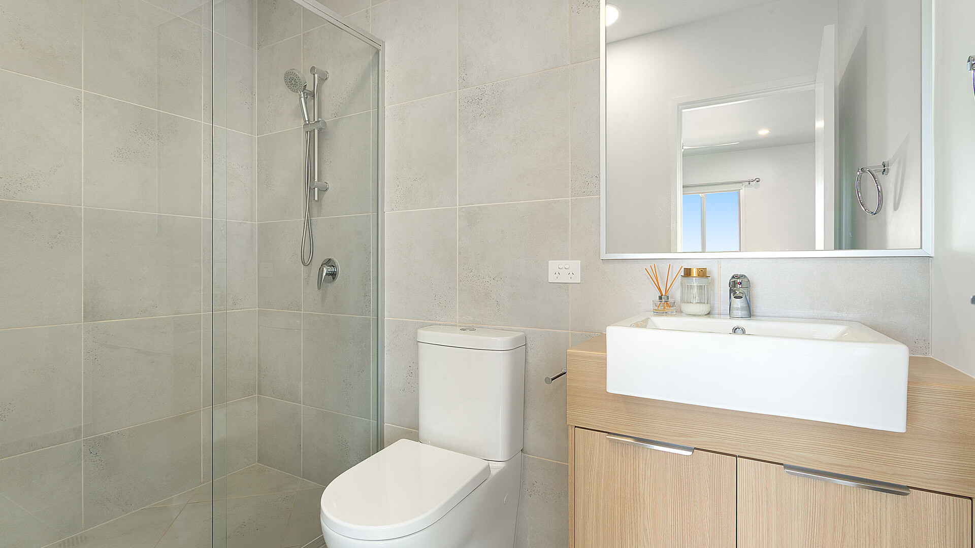 Sold - 7 Terrence Avenue - New Property in Nirimba - Real Estate by Phil Hermans