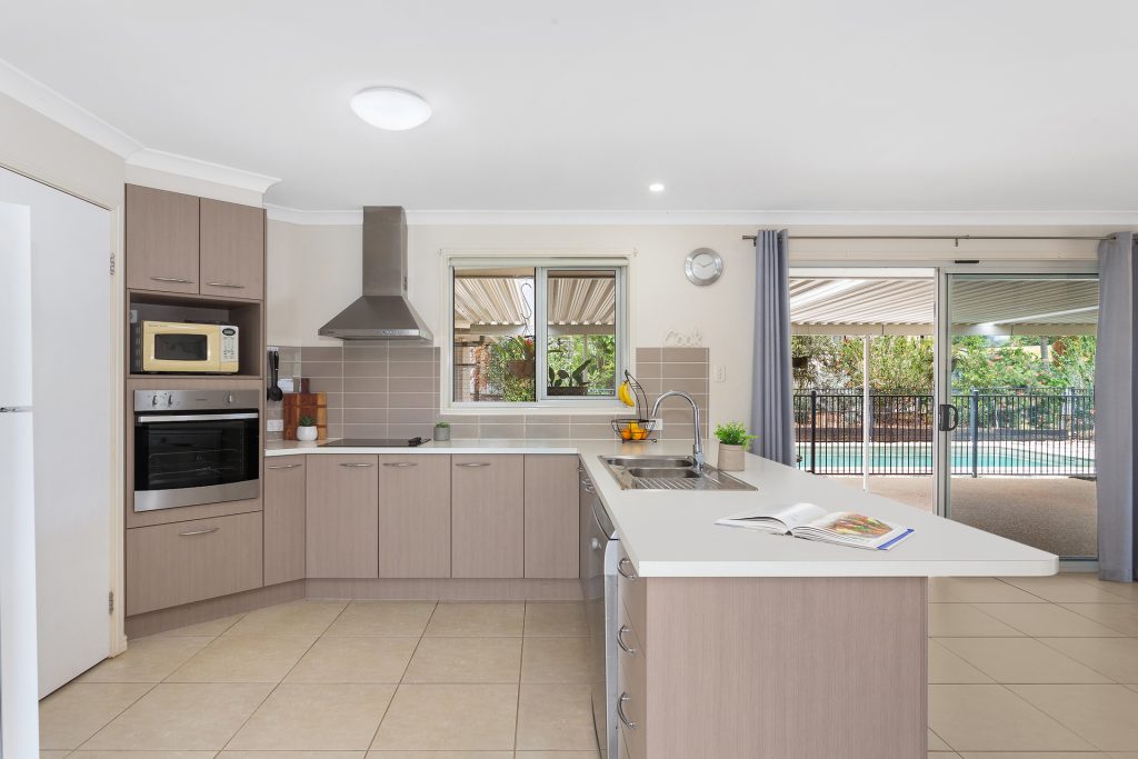 12 Kate Court, Beerwah QLD 4519 - photo 4
