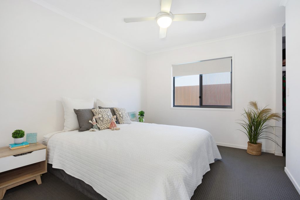 8 Henning Crescent, Meridan Plains QLD 4551 - photo 7