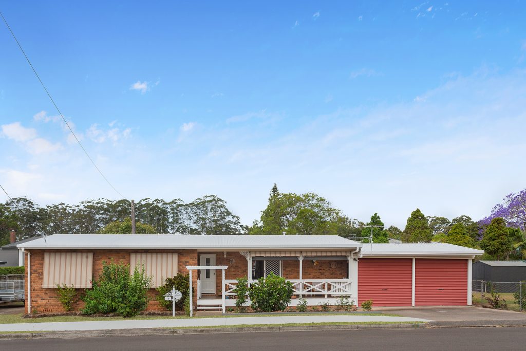 16 Pine Camp Road, Beerwah QLD 4519 - photo 2