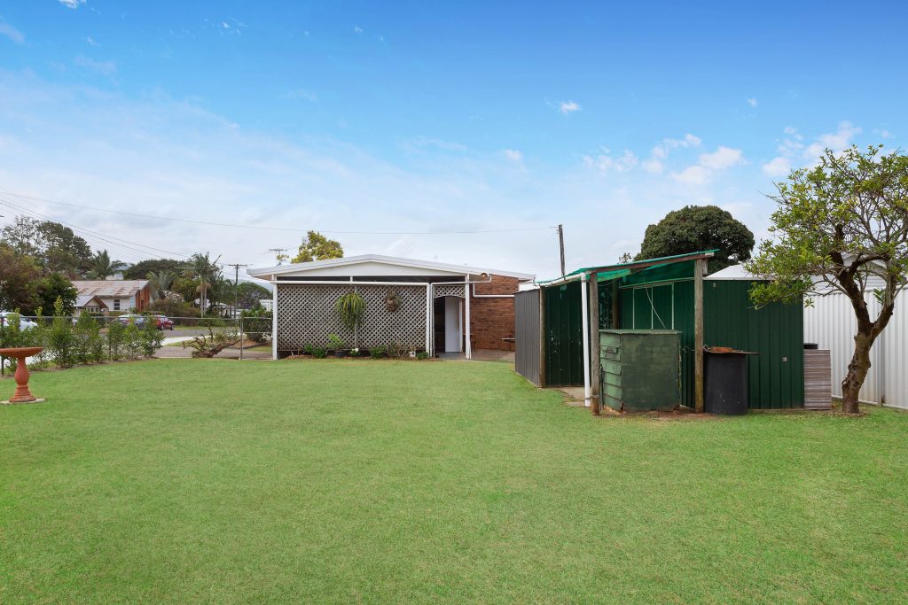 16 Pine Camp Road, Beerwah QLD 4519 - photo 11