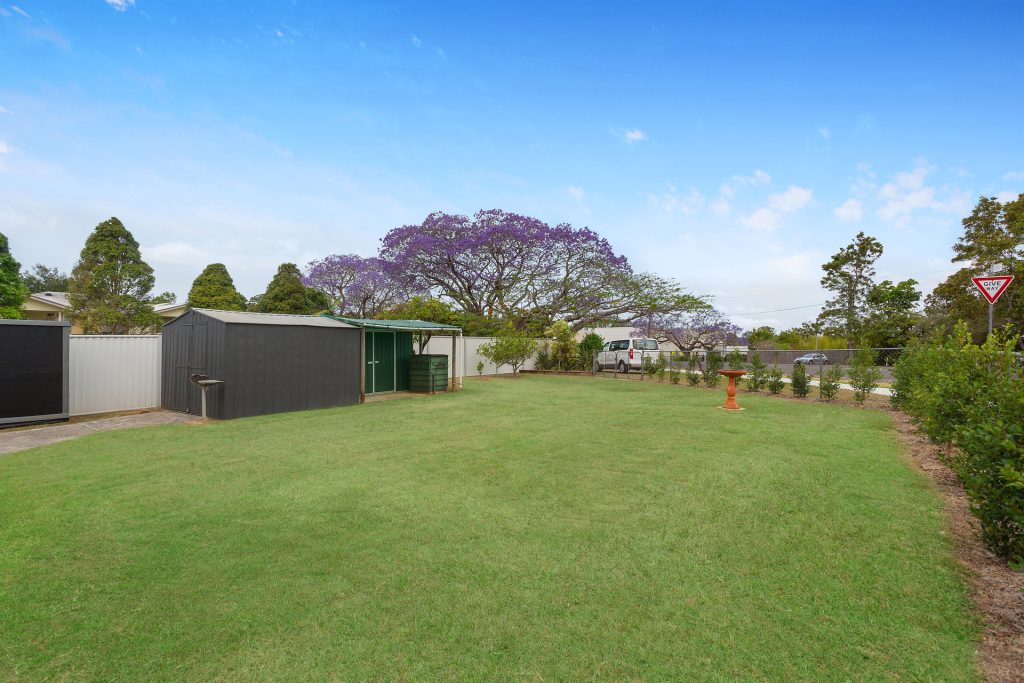 16 Pine Camp Road, Beerwah QLD 4519 - photo 12