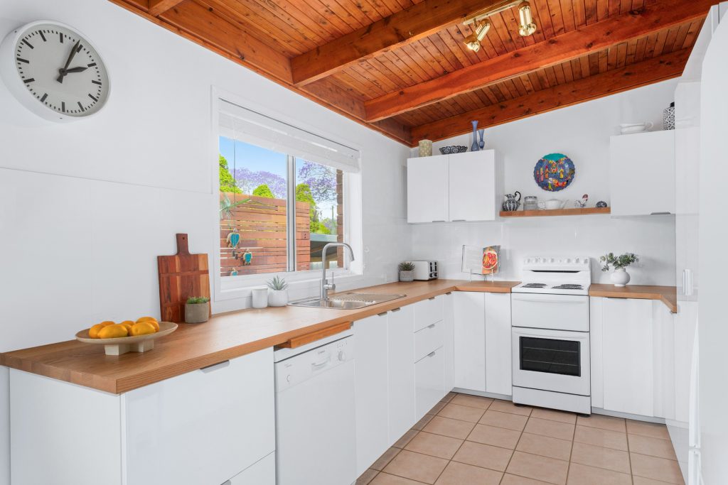 16 Pine Camp Road, Beerwah QLD 4519 - photo 5