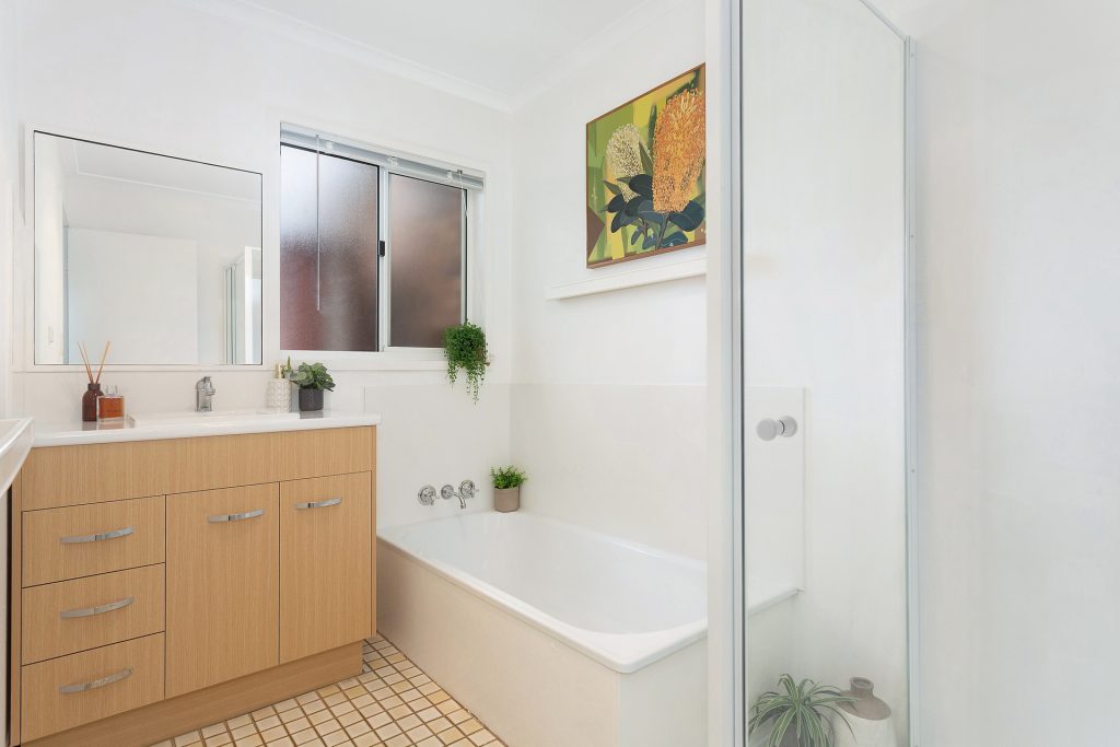 16 Pine Camp Road, Beerwah QLD 4519 - photo 10