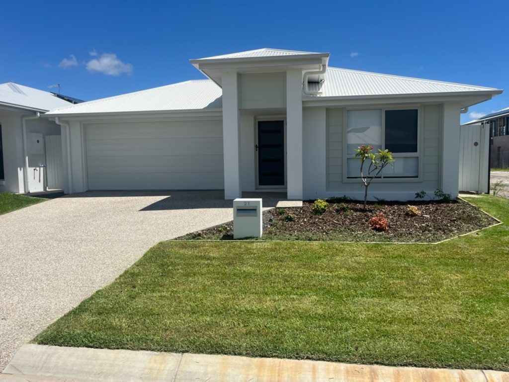 Sold - 21 Alpine Crescent - New Property in Banya - Real Estate by Phil Hermans
