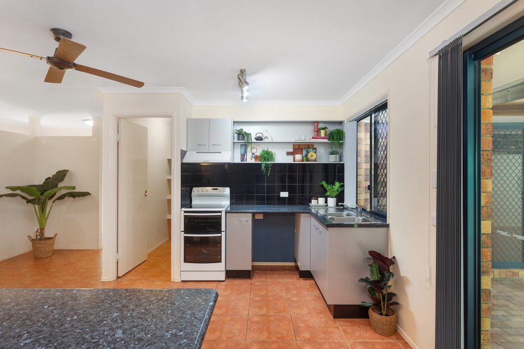 5 Henry Court, Glass House Mountains QLD 4518 - photo 4