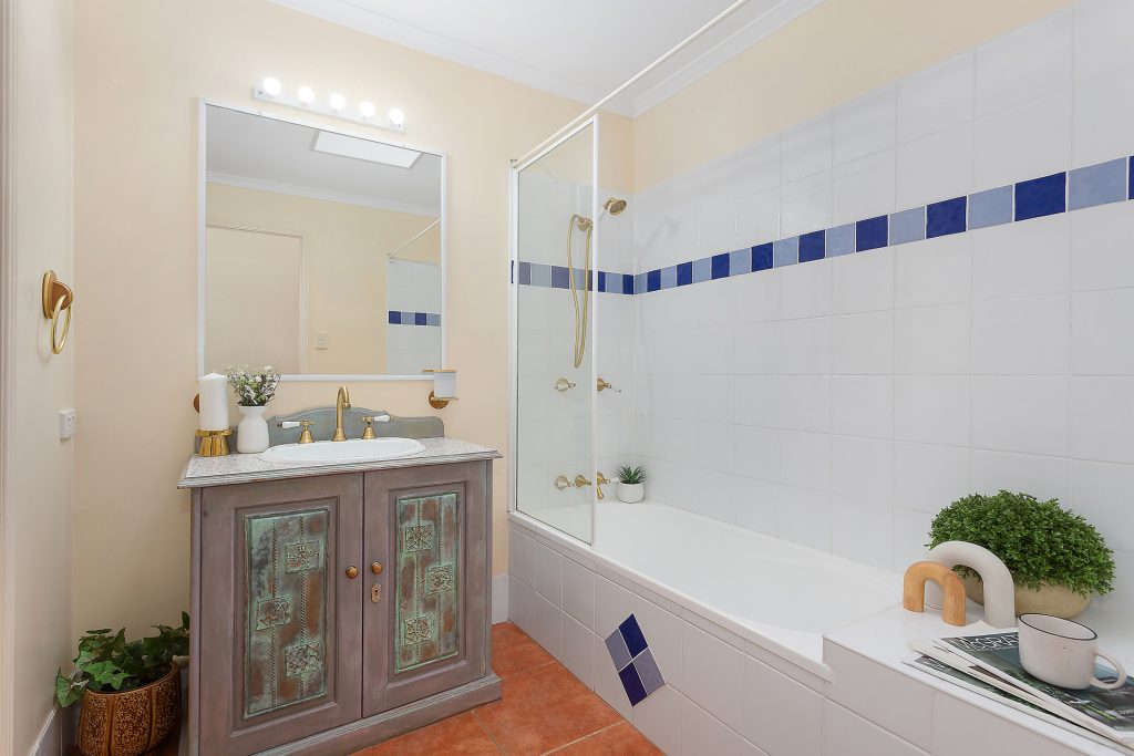 5 Henry Court, Glass House Mountains QLD 4518 - photo 9