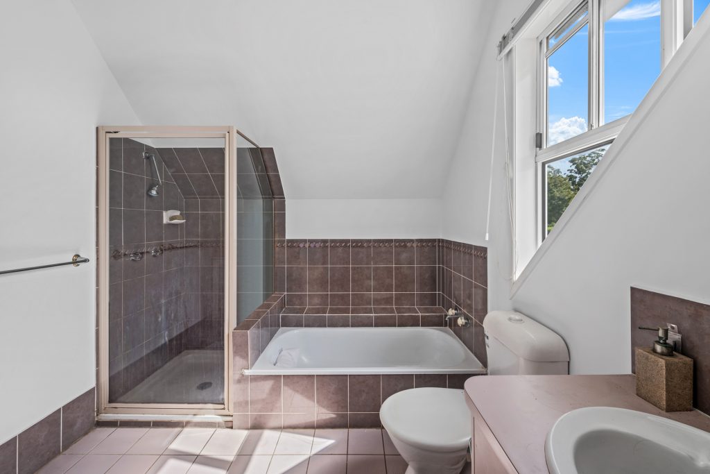 14 Heritage Drive, Glass House Mountains QLD 4518 - photo 7