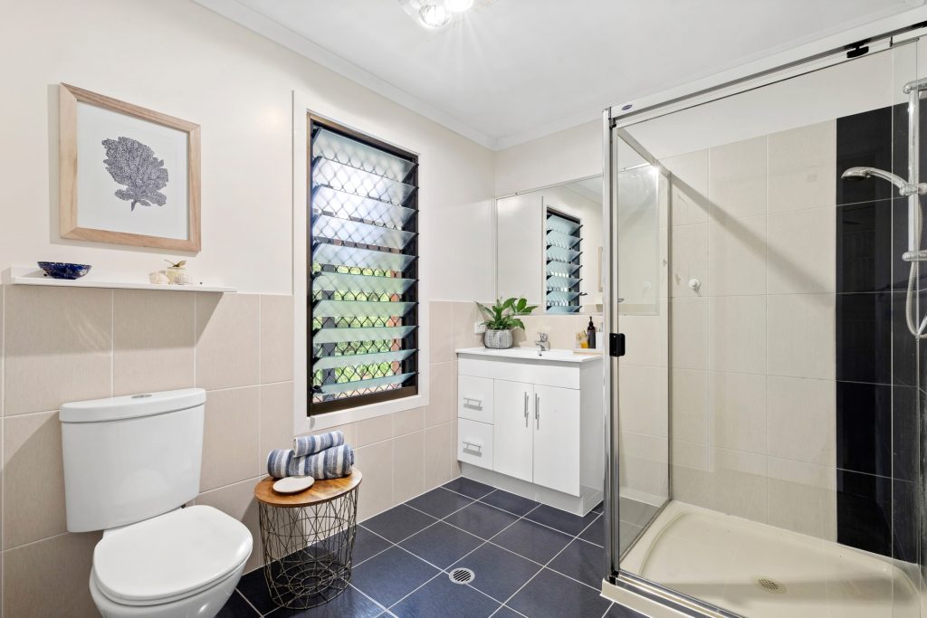 20 Wintergreen Way, Peachester QLD 4519 - photo 12