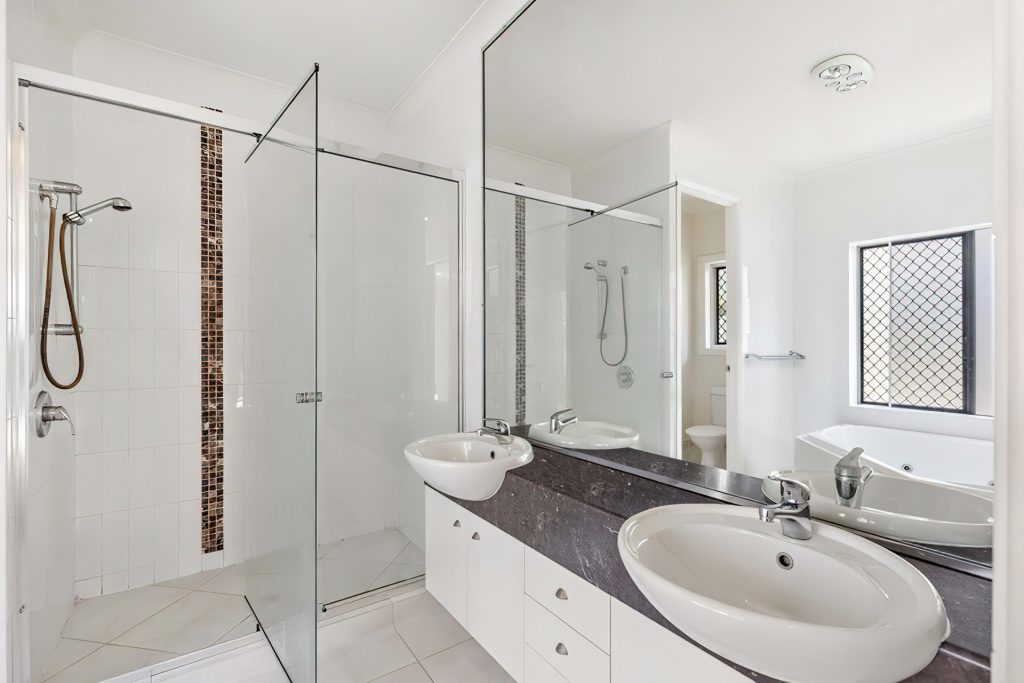 18 Madagascar Court, Kawana Island QLD 4575 - photo 10