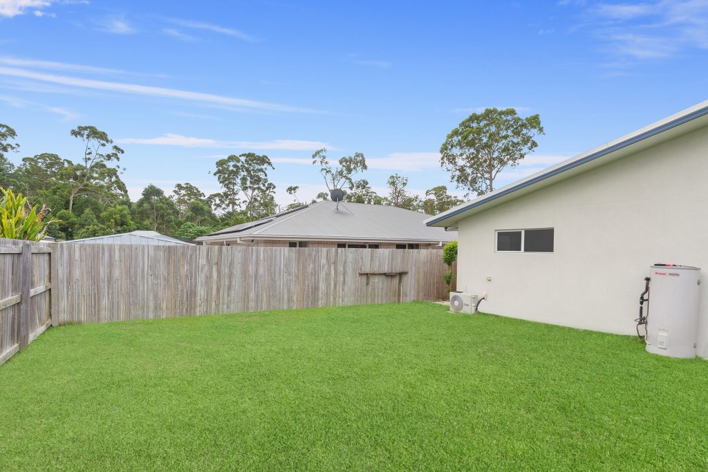 2/26 Myla Road, Landsborough QLD 4550 - photo 9