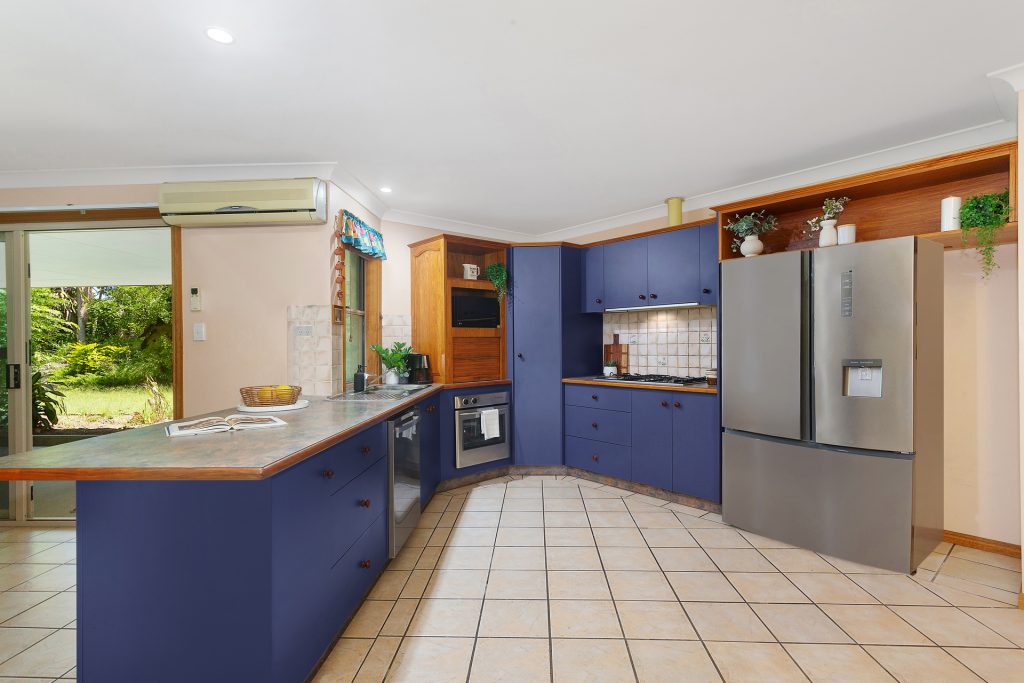 7 Henry Court, Glass House Mountains QLD 4518 - photo 4