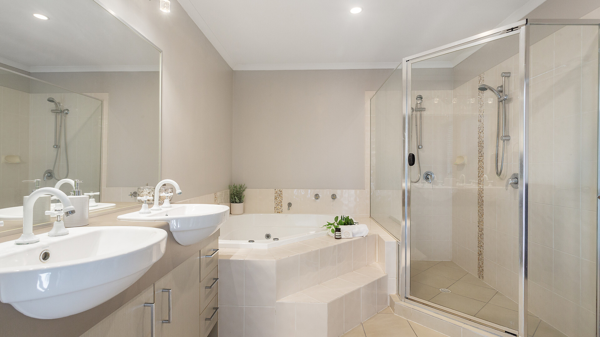 2 Backhousia Court, Meridan Plains QLD 4551 - photo 11