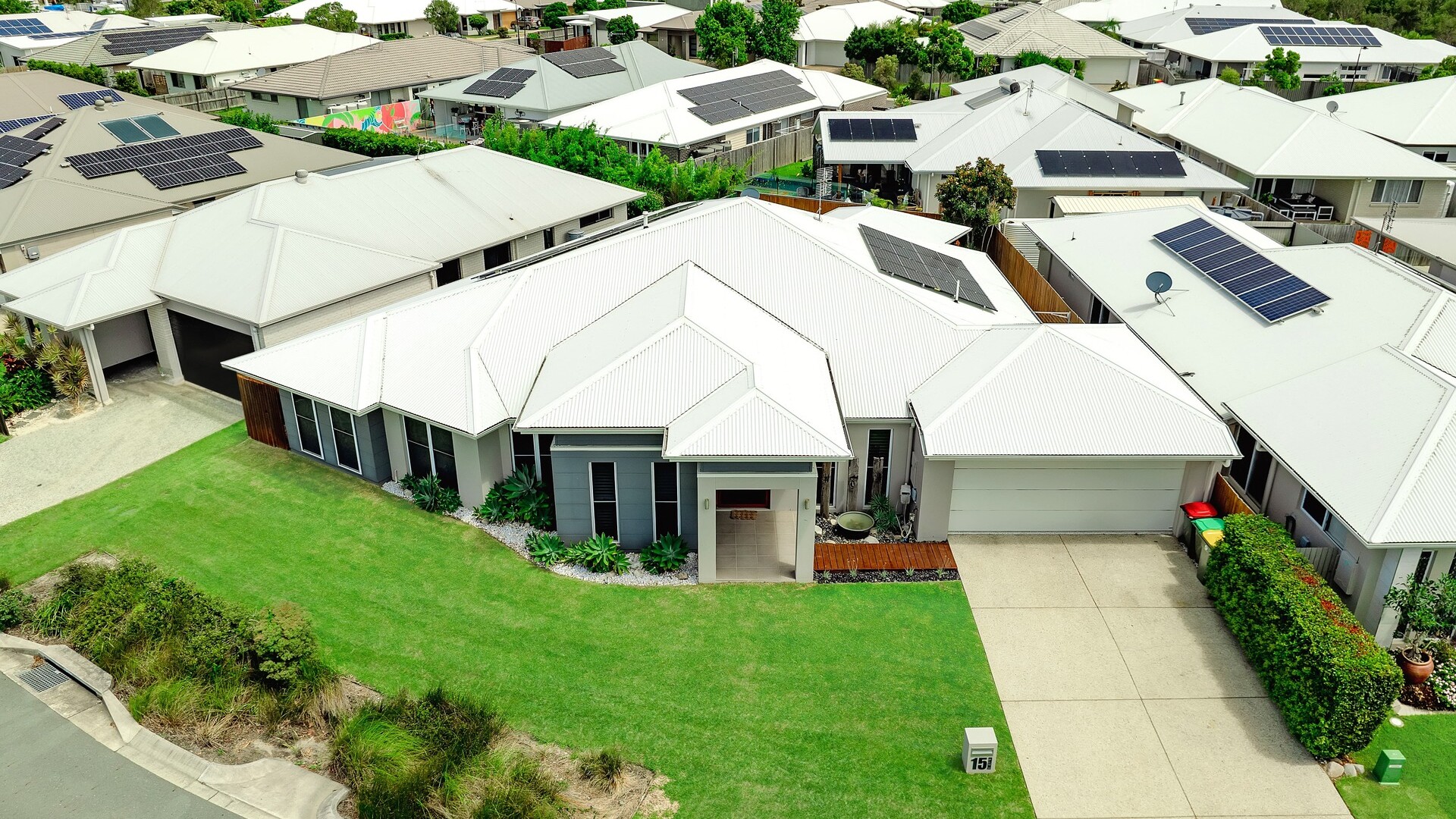 15 Emerald Drive, Caloundra West QLD 4551 - photo 3