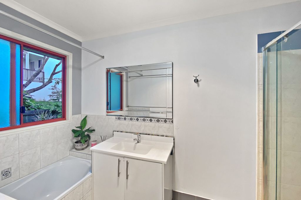 7/5 Barnes Drive, Buderim QLD 4556 - photo 9