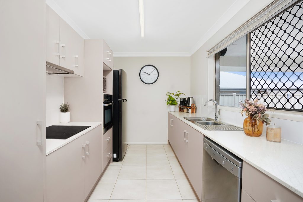 49 Poole Road, Glass House Mountains QLD 4518 - photo 5