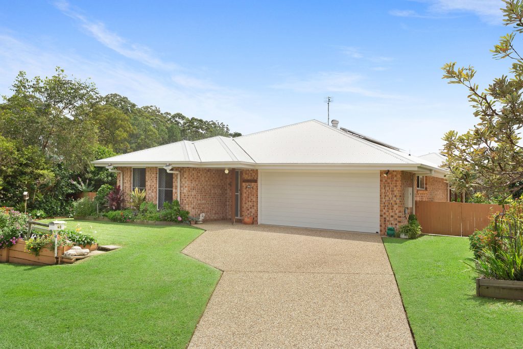 40 Coolamon Crescent, Beerwah QLD 4519 - McGrath Coast & Hinterland