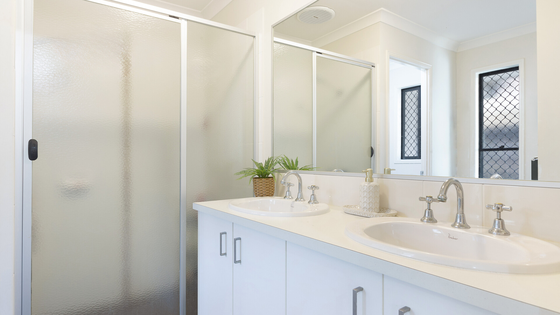 30 Latimer Crescent, Sippy Downs QLD 4556 - photo 6