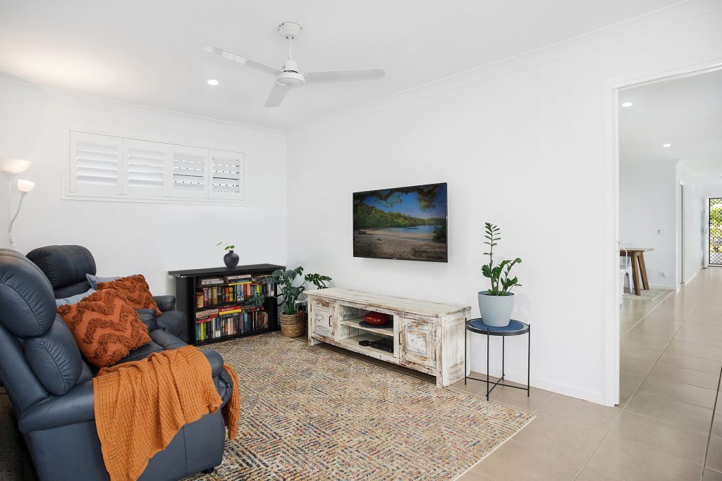 54 Lapwing Circuit, Beerwah QLD 4519 - photo 4