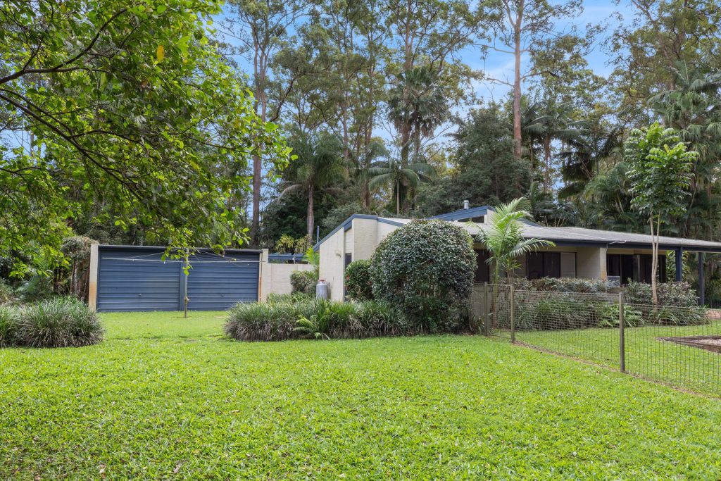 304 Connection Road, Mooloolah Valley QLD 4553 - photo 13