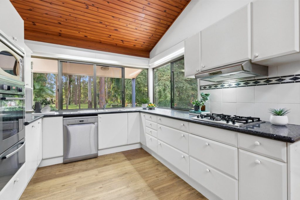 304 Connection Road, Mooloolah Valley QLD 4553 - photo 6