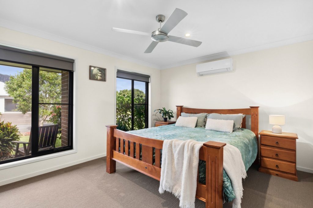 7 Sairs Street, Glass House Mountains QLD 4518 - photo 10