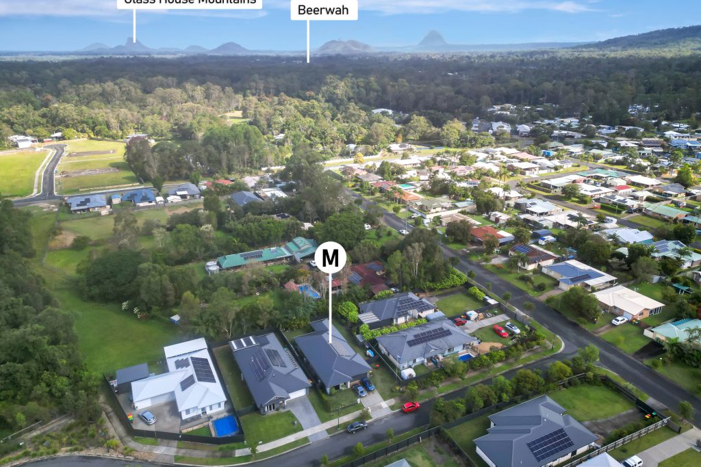 4 Pine Edge Drive, Landsborough QLD 4550 - photo 16