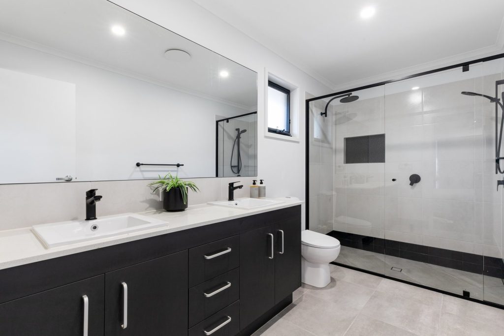 4 Pine Edge Drive, Landsborough QLD 4550 - photo 6