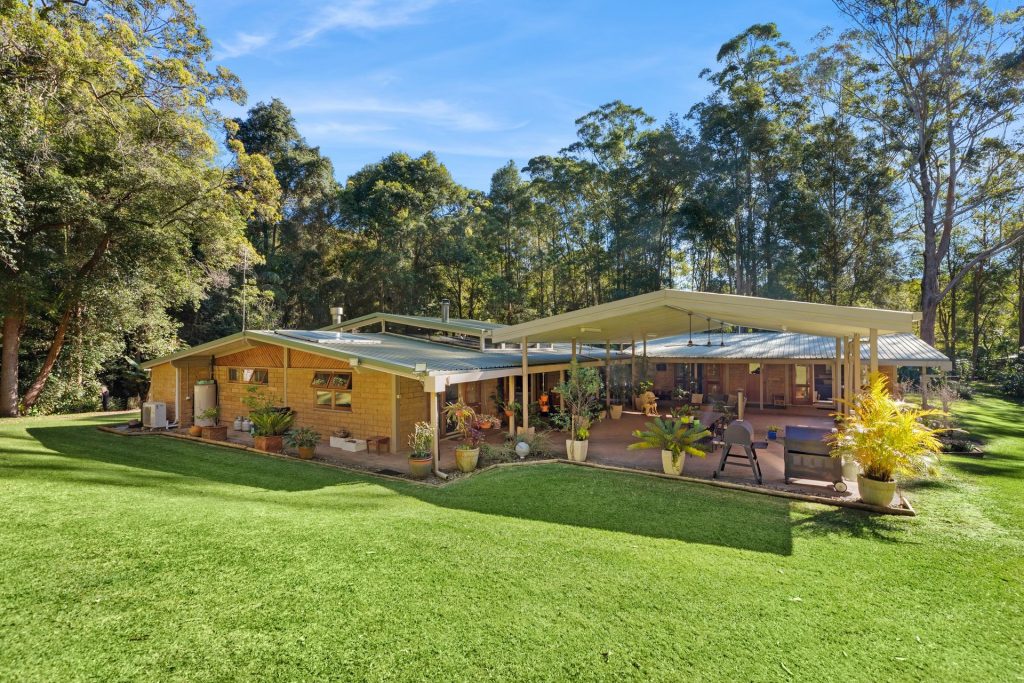 12 Raintree Court, Peachester QLD 4519 - photo 2
