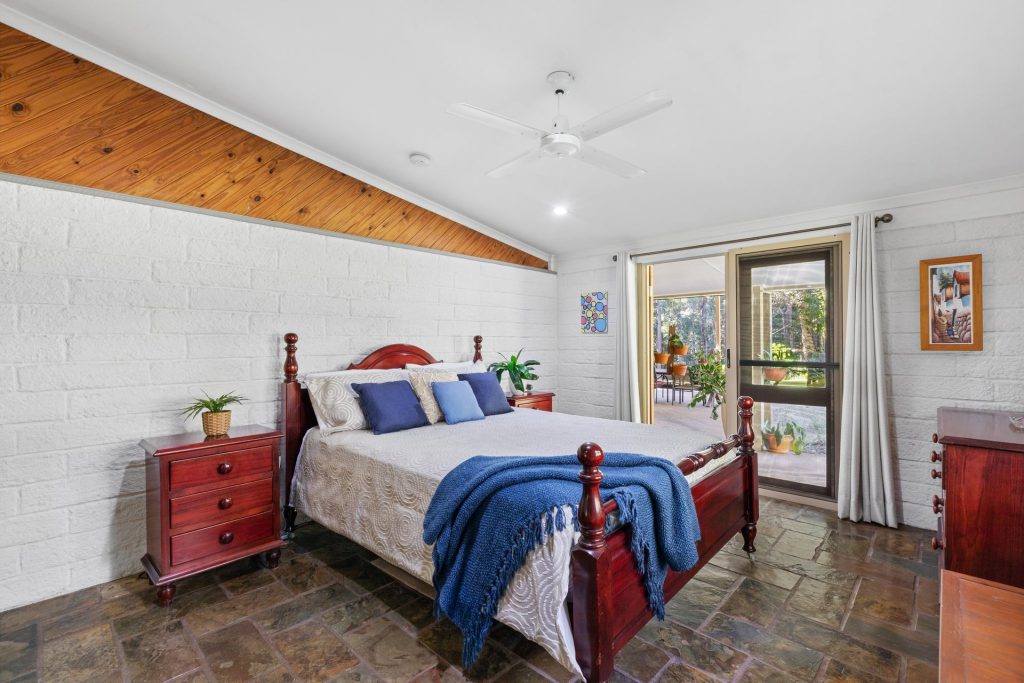 12 Raintree Court, Peachester QLD 4519 - photo 8